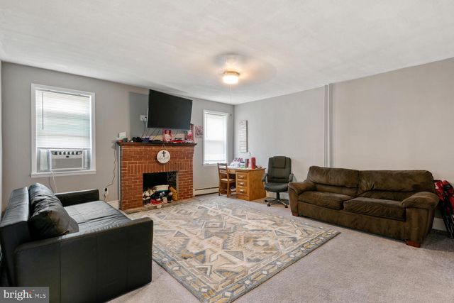 95 NUTT RD, Phoenixville, PA 19460