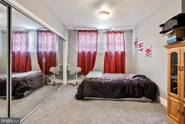 95 NUTT RD, Phoenixville, PA 19460