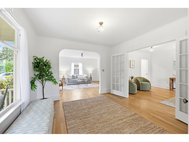 6104 Se FRANCIS St, Portland, OR 97206