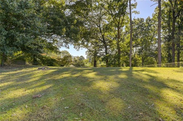 2325 Elmwood Circle SE, Atlanta, GA 30339