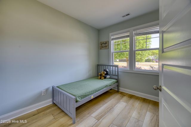 2520 Sloop Point Road, Hampstead, NC 28443