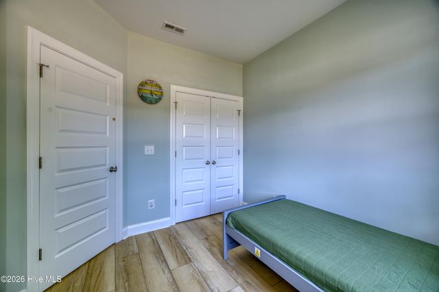 2520 Sloop Point Road, Hampstead, NC 28443