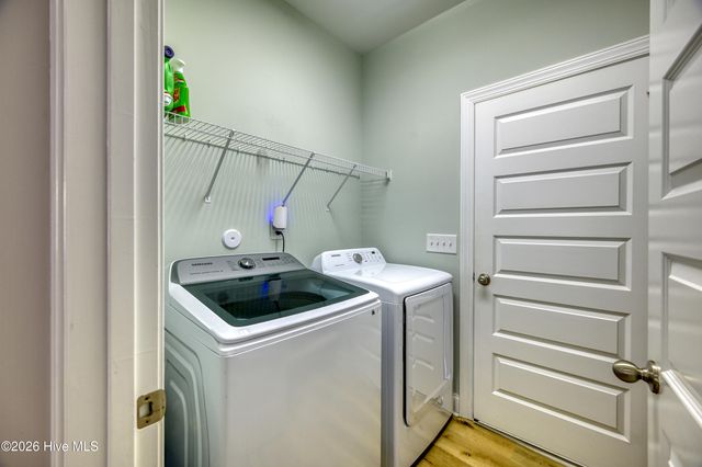 2520 Sloop Point Road, Hampstead, NC 28443