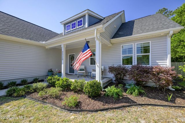 2520 Sloop Point Road, Hampstead, NC 28443