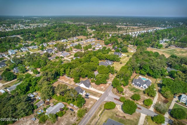 2520 Sloop Point Road, Hampstead, NC 28443