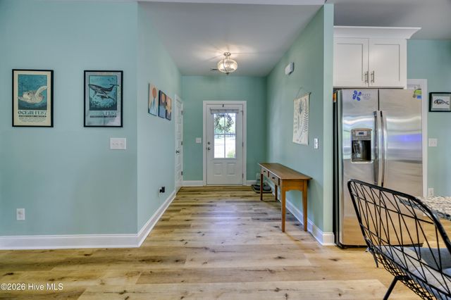 2520 Sloop Point Road, Hampstead, NC 28443