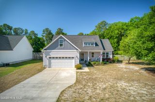 2520 Sloop Point Road, Hampstead, NC 28443