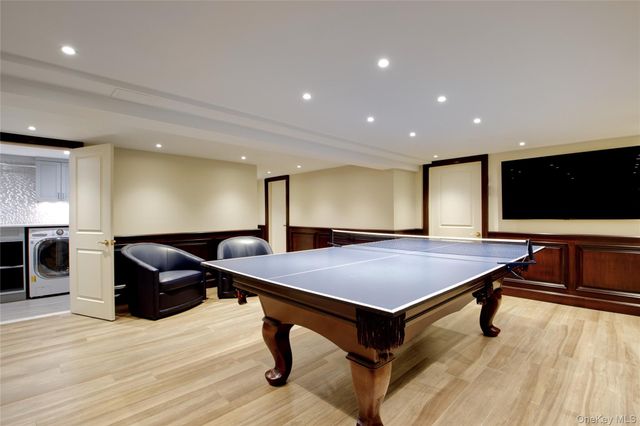 101 Wetherill Road, Garden City, NY 11530