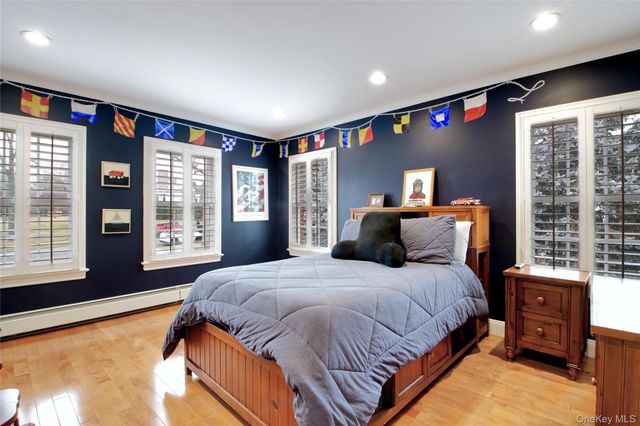 101 Wetherill Road, Garden City, NY 11530