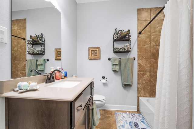 159 E Double Creek, Willis, TX 77378