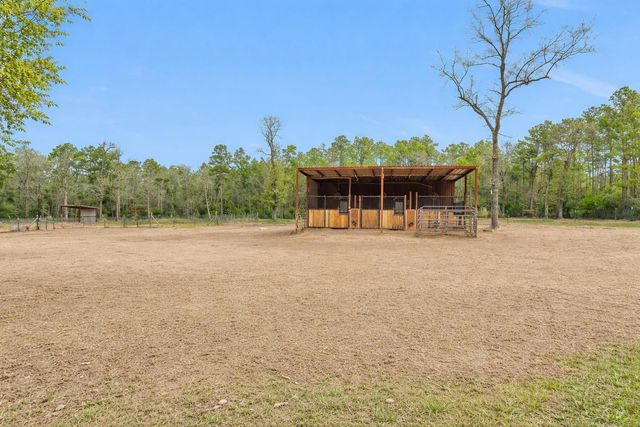 159 E Double Creek, Willis, TX 77378