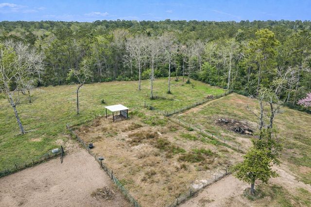 159 E Double Creek, Willis, TX 77378