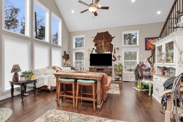 159 E Double Creek, Willis, TX 77378