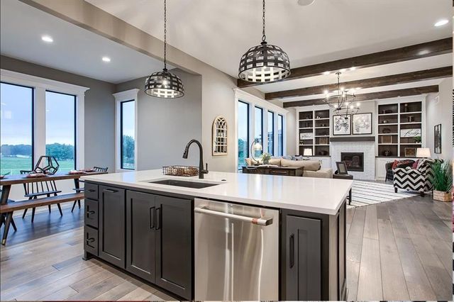 3601 W 187th Street, Overland Park, KS 66085