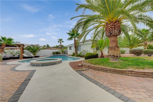 7165 Coley Avenue, Las Vegas, NV 89117