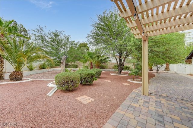 7165 Coley Avenue, Las Vegas, NV 89117