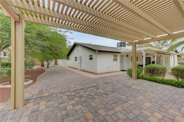 7165 Coley Avenue, Las Vegas, NV 89117