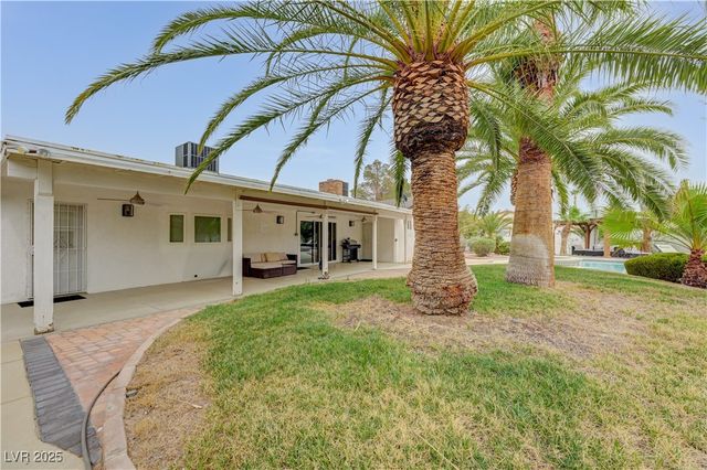 7165 Coley Avenue, Las Vegas, NV 89117