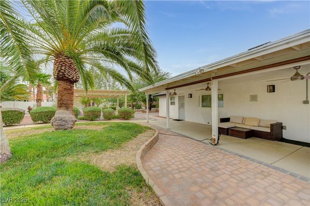 7165 Coley Avenue, Las Vegas, NV 89117