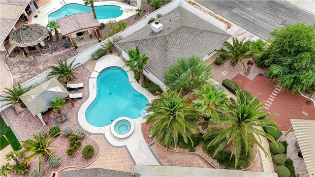 7165 Coley Avenue, Las Vegas, NV 89117