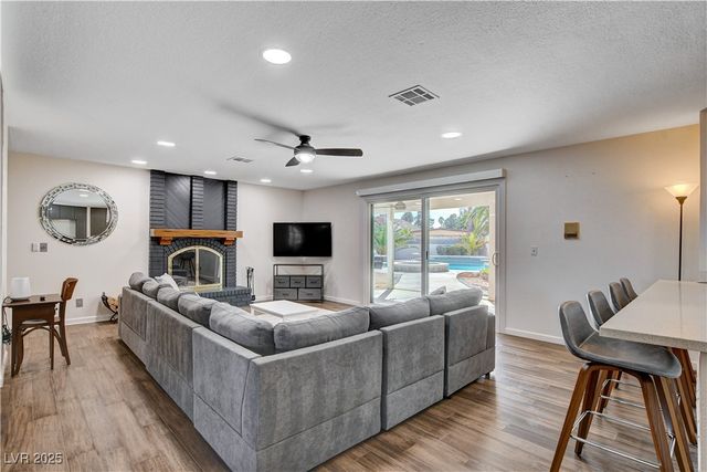 7165 Coley Avenue, Las Vegas, NV 89117