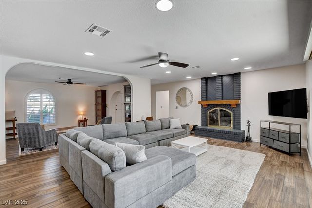 7165 Coley Avenue, Las Vegas, NV 89117