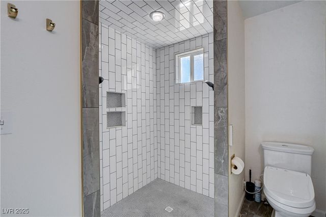 7165 Coley Avenue, Las Vegas, NV 89117