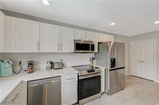 7165 Coley Avenue, Las Vegas, NV 89117