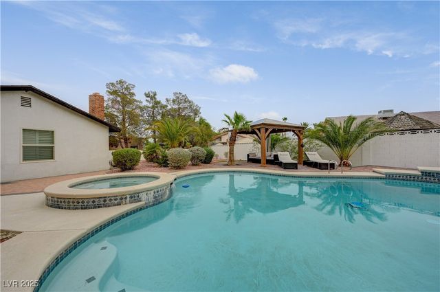 7165 Coley Avenue, Las Vegas, NV 89117