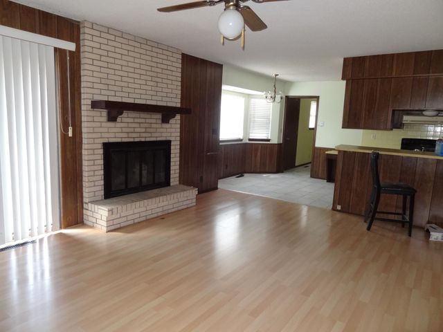 1105 S Laurel, Wichita, KS 67207