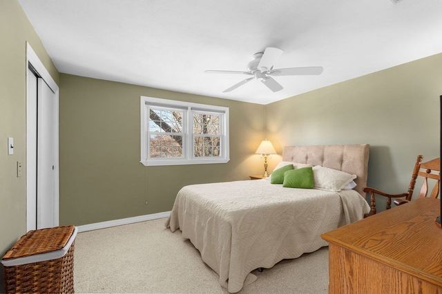 71 Pond Ln, Randolph, MA 02368