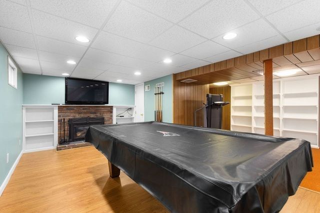 71 Pond Ln, Randolph, MA 02368