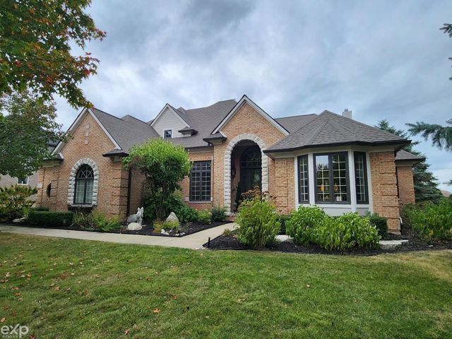 372 Overlook Drive, Oxford Twp, MI 48371