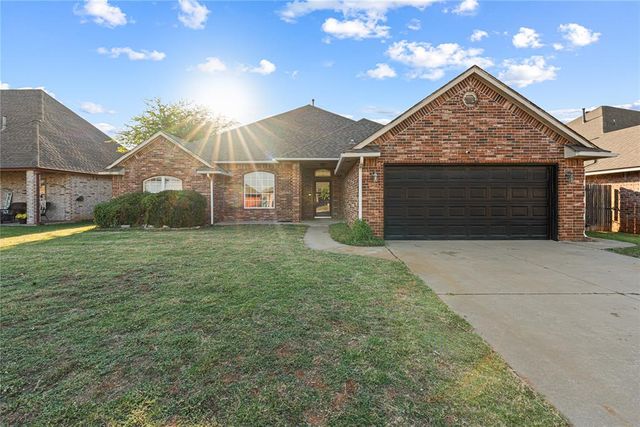 13921 Korbyn Drive, Yukon, OK 73099