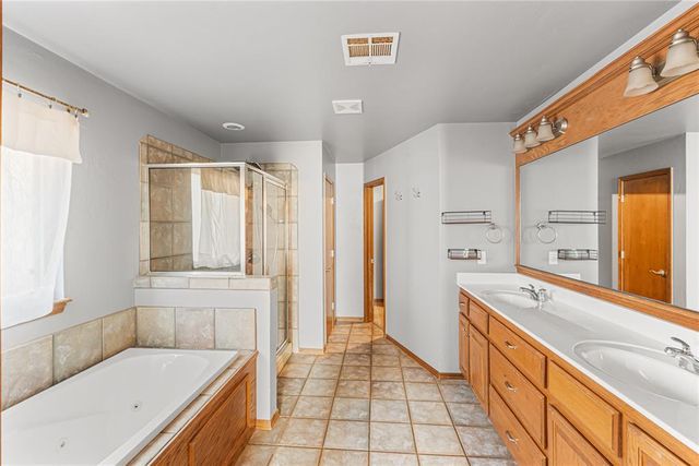 13921 Korbyn Drive, Yukon, OK 73099