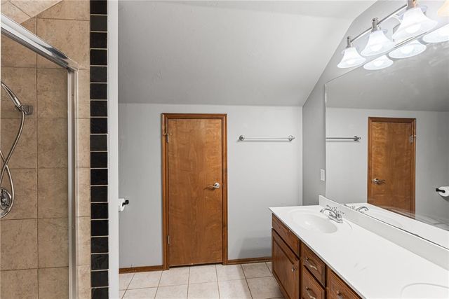 13921 Korbyn Drive, Yukon, OK 73099