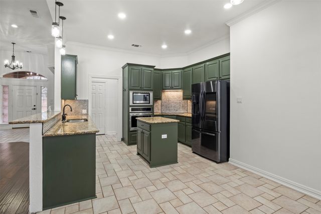 364 Preakness Place Road, Van Alstyne, TX 75495