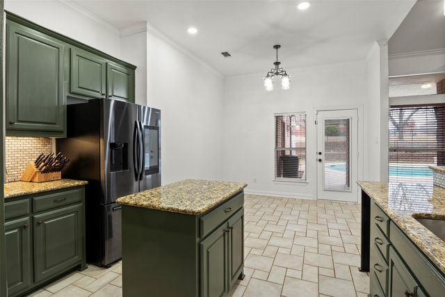 364 Preakness Place Road, Van Alstyne, TX 75495