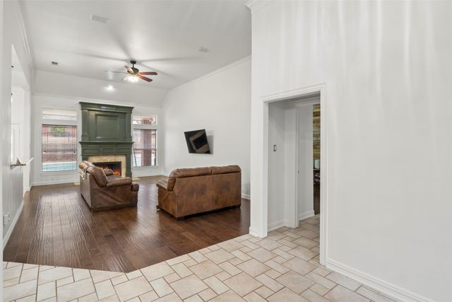 364 Preakness Place Road, Van Alstyne, TX 75495