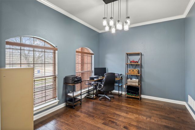 364 Preakness Place Road, Van Alstyne, TX 75495