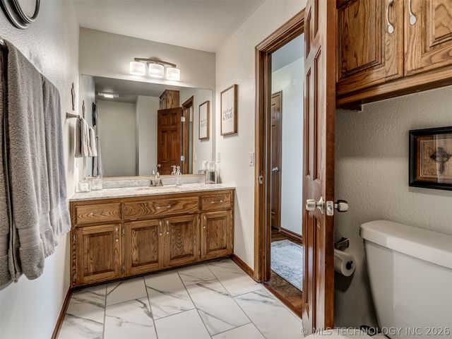 4200 Rustic Road, Sand Springs, OK 74063