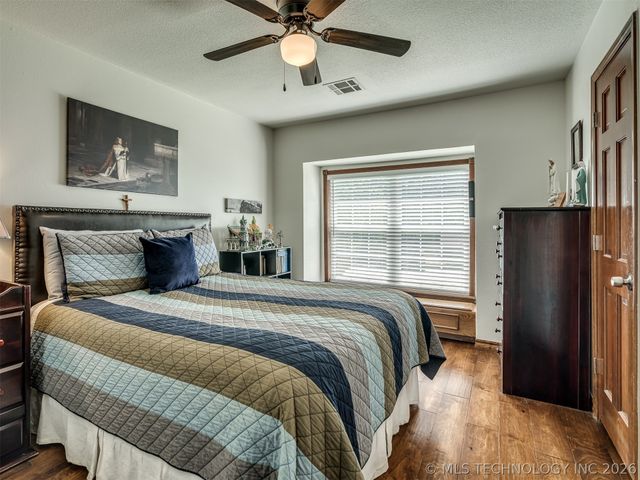 4200 Rustic Road, Sand Springs, OK 74063