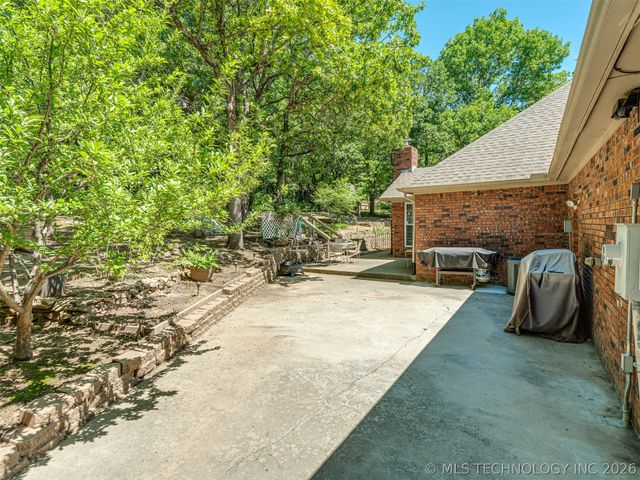 4200 Rustic Road, Sand Springs, OK 74063