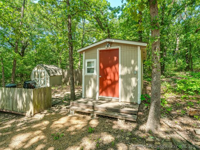 4200 Rustic Road, Sand Springs, OK 74063