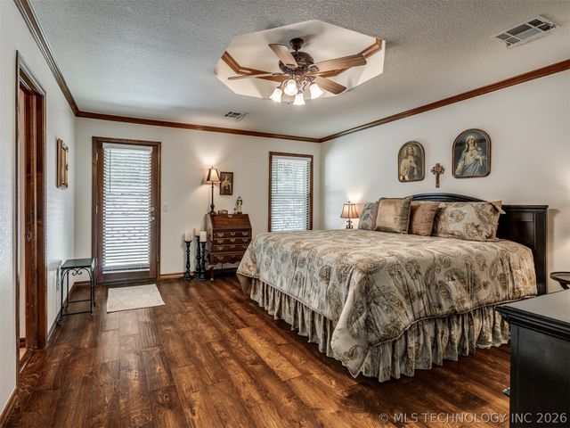 4200 Rustic Road, Sand Springs, OK 74063