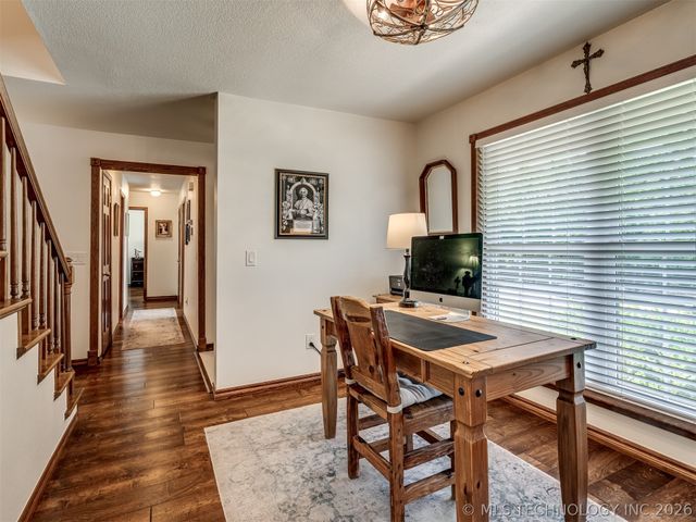 4200 Rustic Road, Sand Springs, OK 74063
