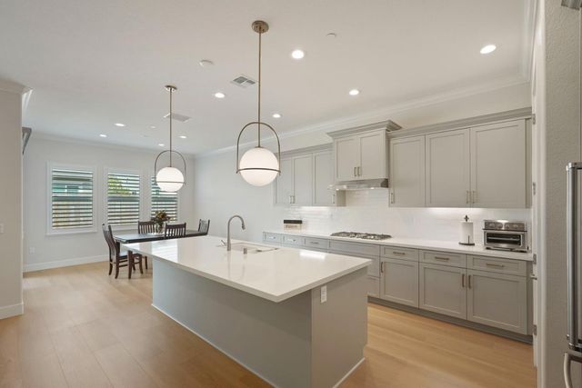 2945 Coronado Dr, Lodi, CA 95242