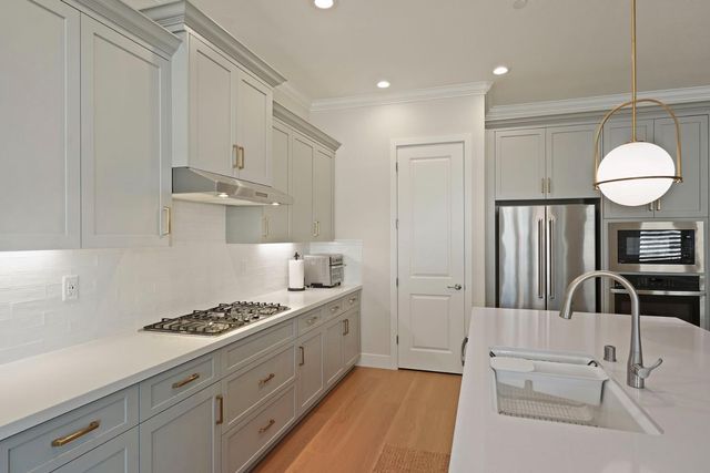 2945 Coronado Dr, Lodi, CA 95242