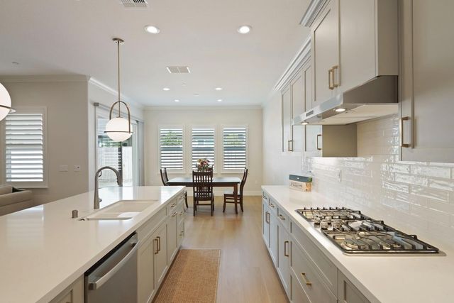 2945 Coronado Dr, Lodi, CA 95242