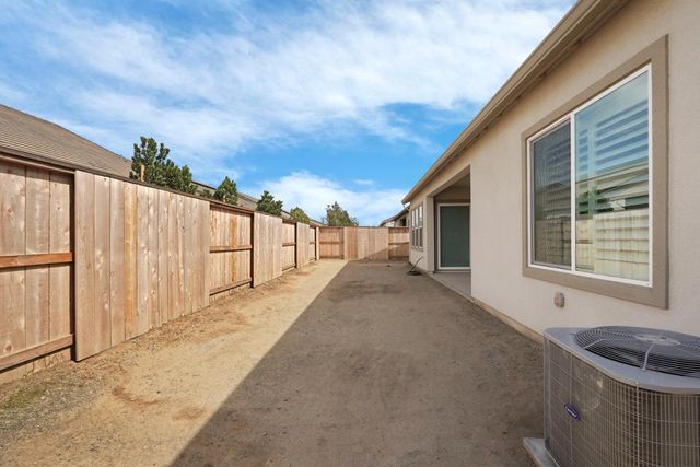 2945 Coronado Dr, Lodi, CA 95242